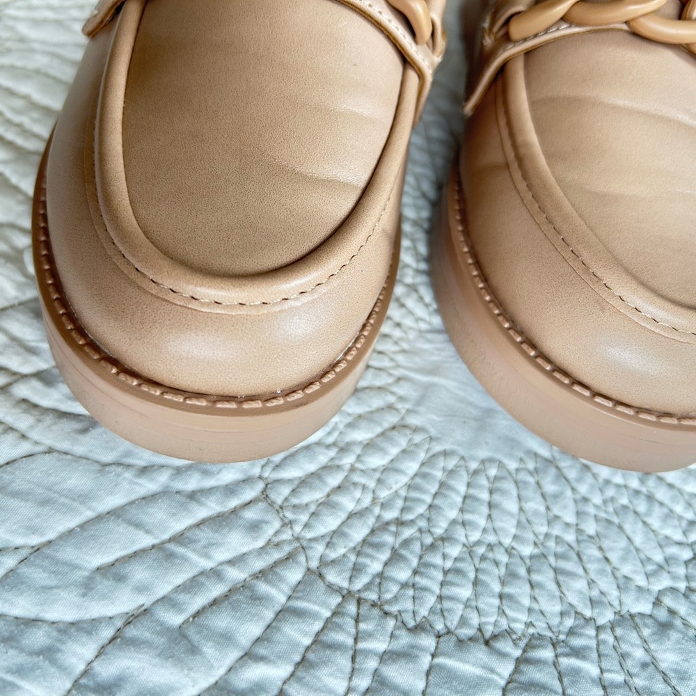 Marc Fisher Women's Beige Chain Loafers - Picture 5 of 8